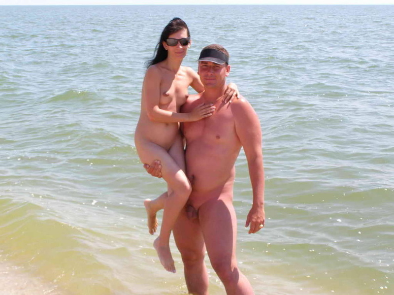 nudists nude naturists couple 0151