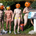20101101 nude pumpkin runners 009