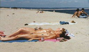 beach-naturists-084