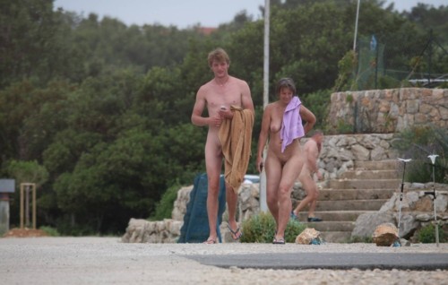 nudists nude naturists couple 0094