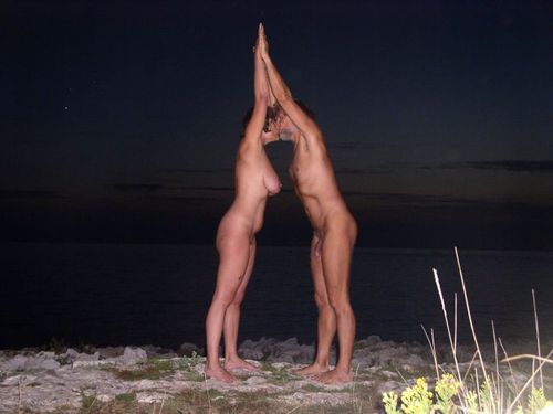 nudists nude naturists couple 1704