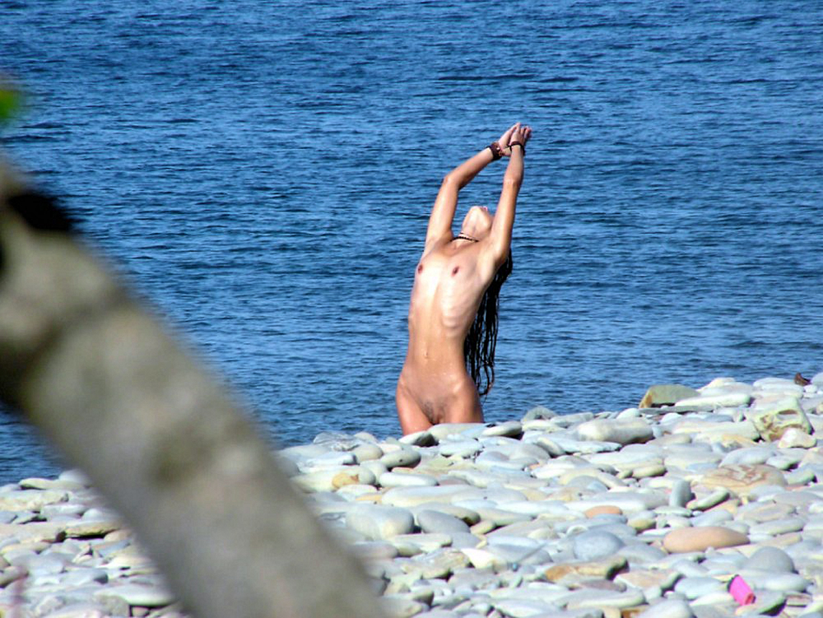 https://www.nudismlife.com/galleries/nudists_and_nude/nudists_various/Nudists_nude_naturists_tumblr_313.jpg