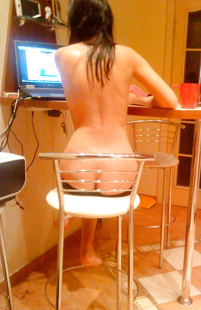https://www.nudismlife.com/galleries/nudists_and_nude/nudists_various/nude_nudist_nudism_naturist_089.jpg
